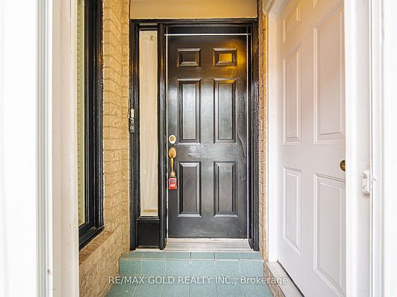 5th image of 53 Cedarwood Cres
