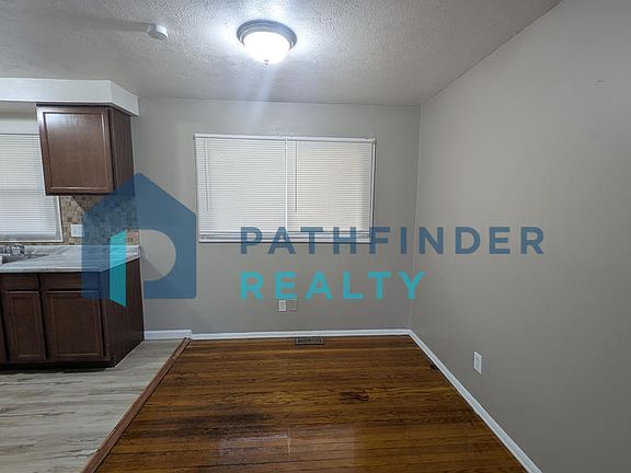 3rd image of 5043 Rockland Dr