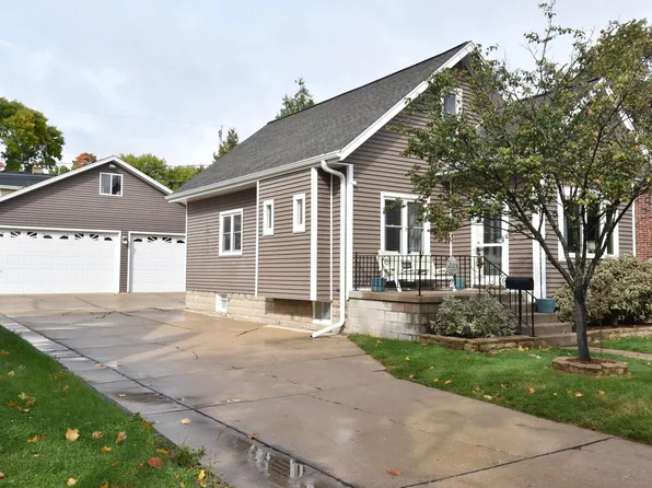 2115 S 94th St, West Allis, WI 53227