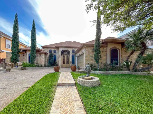 6610 Grande Bay Dr, Laredo, TX 78041