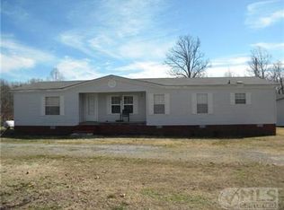 2188 Ccc Rd, Mc Ewen, TN 37101