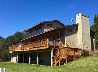 2797 Standel Ln, Manistee, MI 49660