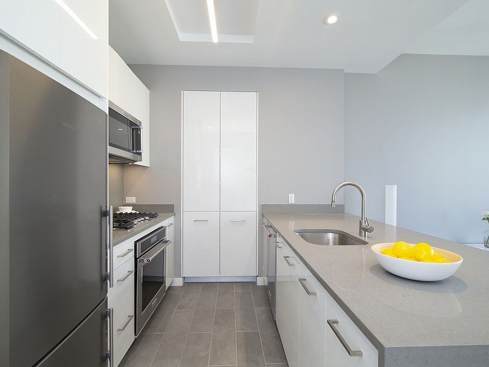 1st image of 42 W 33rd St APT 37C