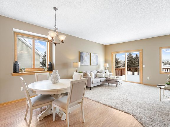 5th image of 755 Regent Dr