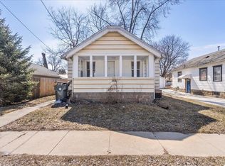 1818 Mulberry St, Waterloo, IA 50703