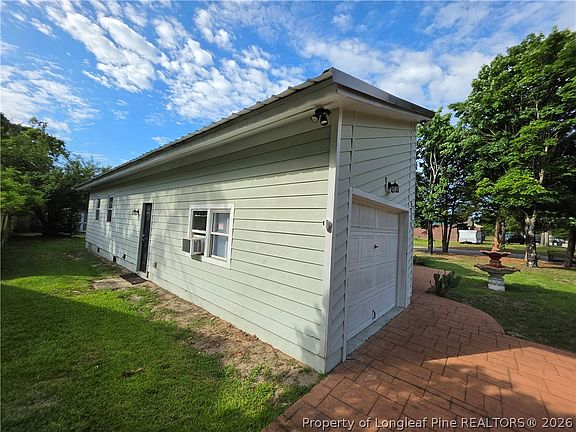 3rd image of 5711 Sagamore Rd