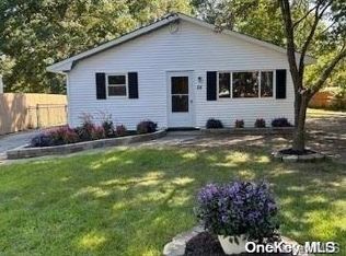 84 Mastic Blvd W, Shirley, NY 11967