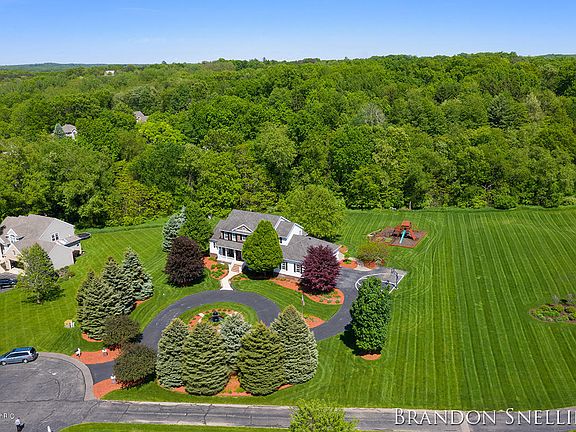 4th image of 4310 Trail East Ct NE