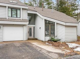 3440 Lakeside Dr N, Petoskey, MI 49770