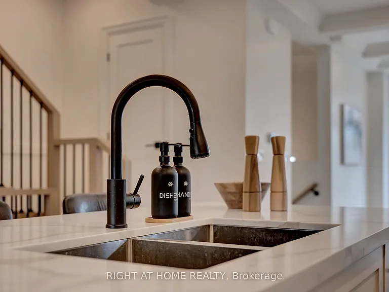 819 Fairview Ave — Photo 15
