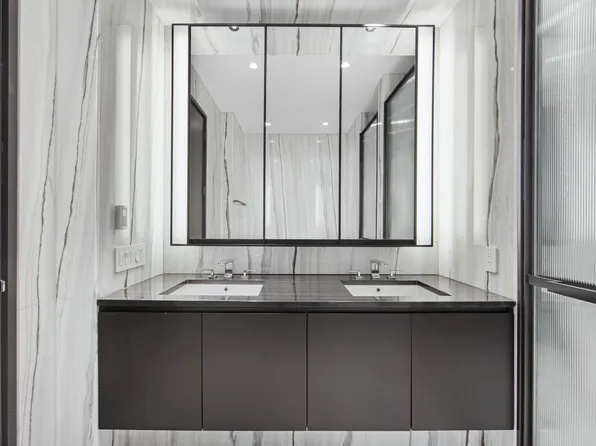 157 West 57th Street image 13 of 27