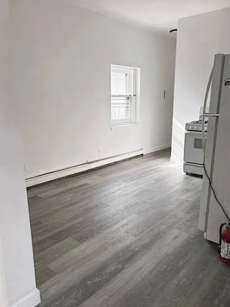 1 bed, $2,400 — Photo 3