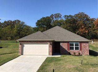 1009 Sara Beth St, Elkins, AR 72727