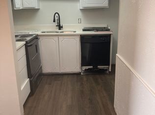 806 N Cummings Dr #22, Alvarado, TX 76009