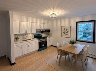 106 Lincoln St Floor 2, Jersey City, NJ 07307