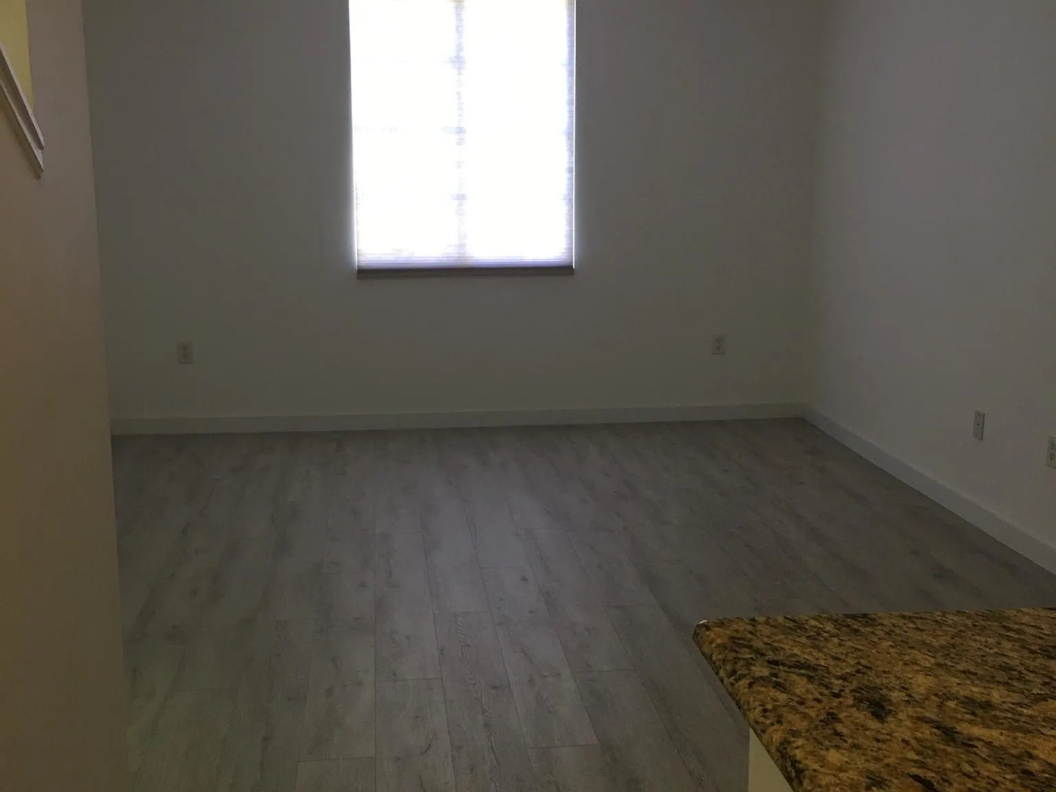 1 bed, 859 sqft, $2,300 — Photo 3