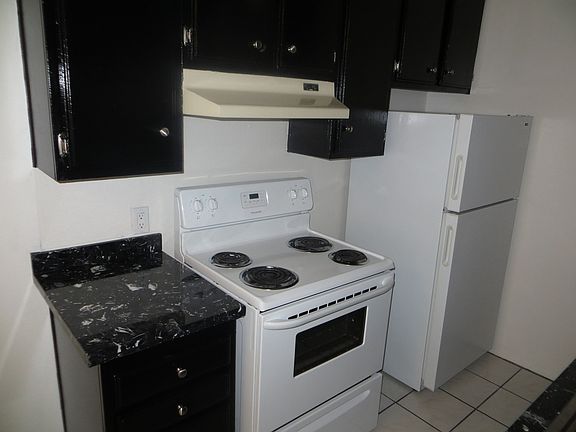 5th image of 4316 52nd St APT 6