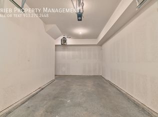 12321 S Chelsea St #104-B2, Olathe, KS 66061