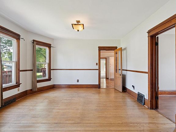 5th image of 1522 21st Ave