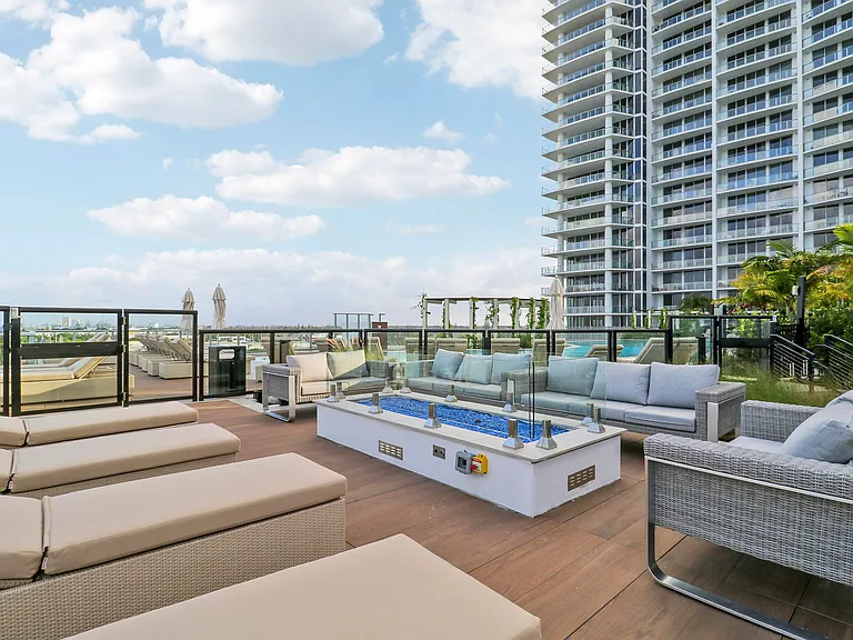 220 Lake Shore Dr #815 — Photo 59