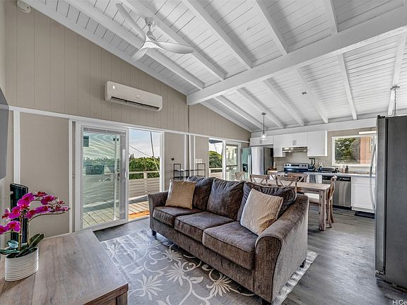 2nd image of 4576 Kalanianaole Hwy