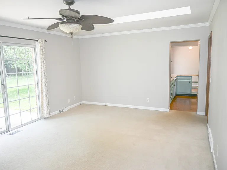 8152 Traverse Ct — Photo 12