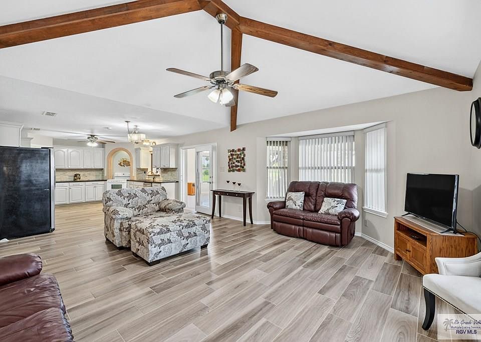 1st image of 140 Chippewa Cir #1