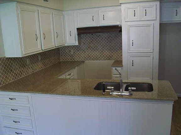 5th image of 528 Winchester Dr