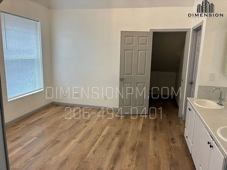 GH 121 W 3rd St — Photo 9