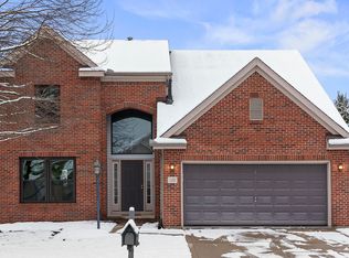 129 Wicklow Dr, Granville, OH 43023