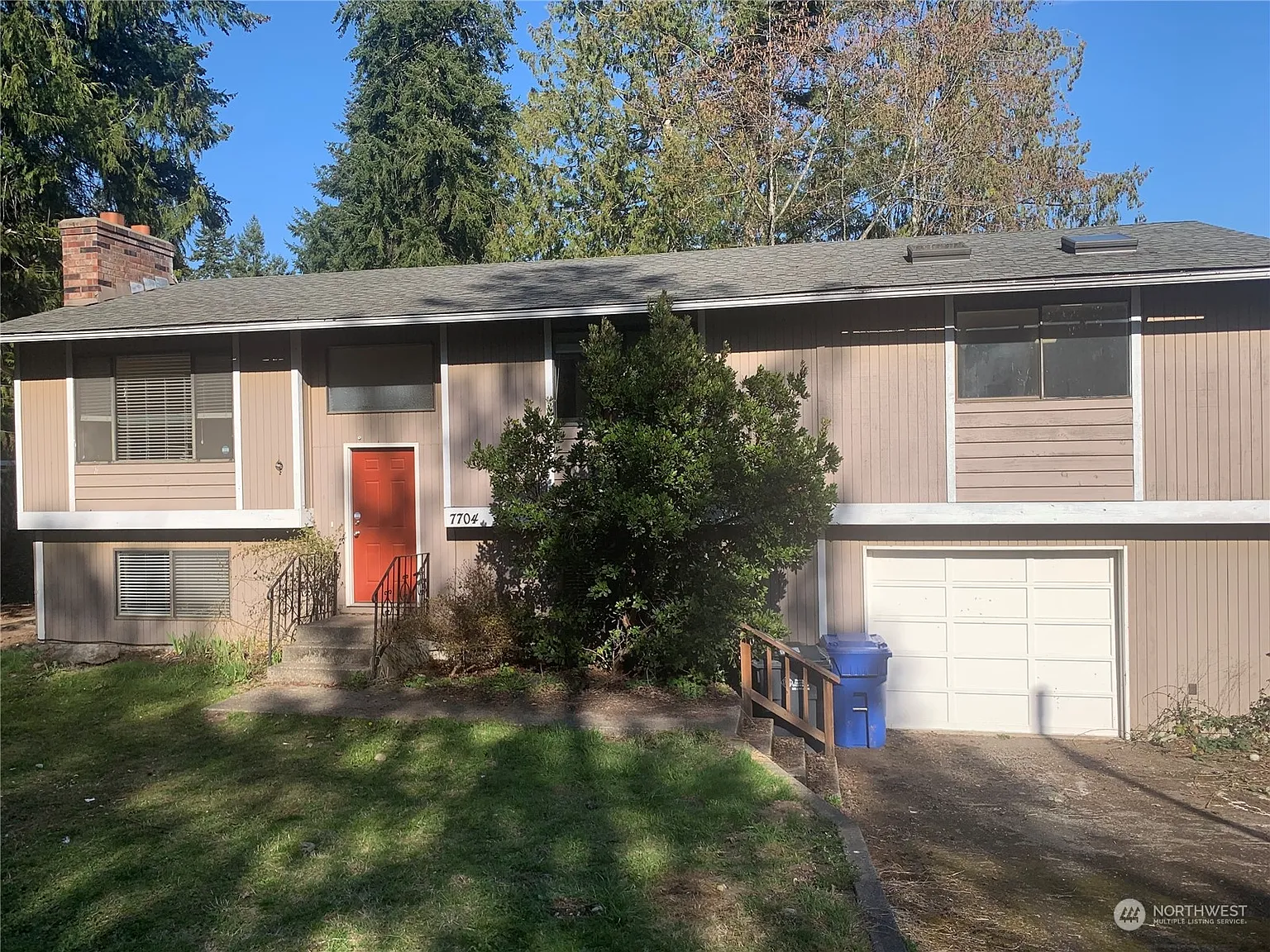 7704 194th Avenue E photo 1