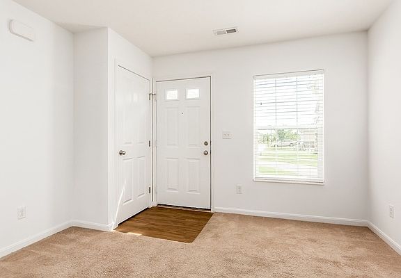 4th image of 246 Flint Rock Dr