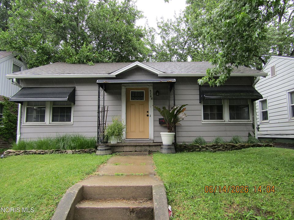 1st image of 3168 Douglas Rd