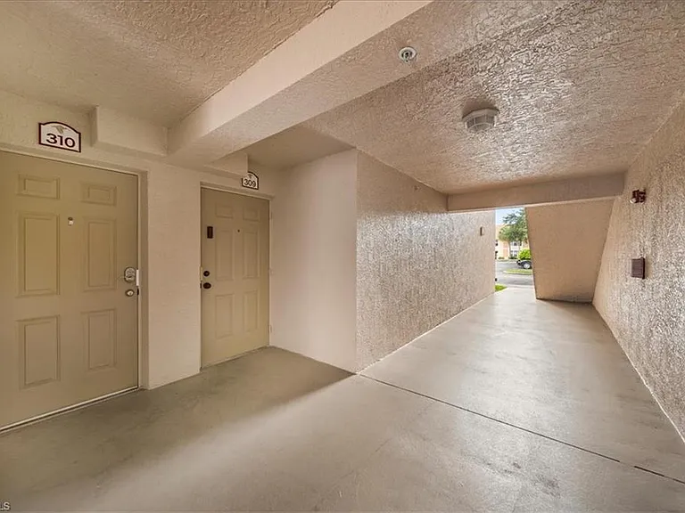 8235 Ibis Club Dr #309 — Photo 28