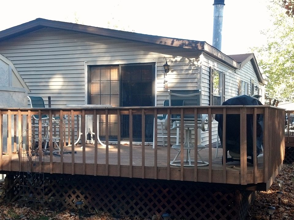 2nd image of 442 Brookhollow Dr