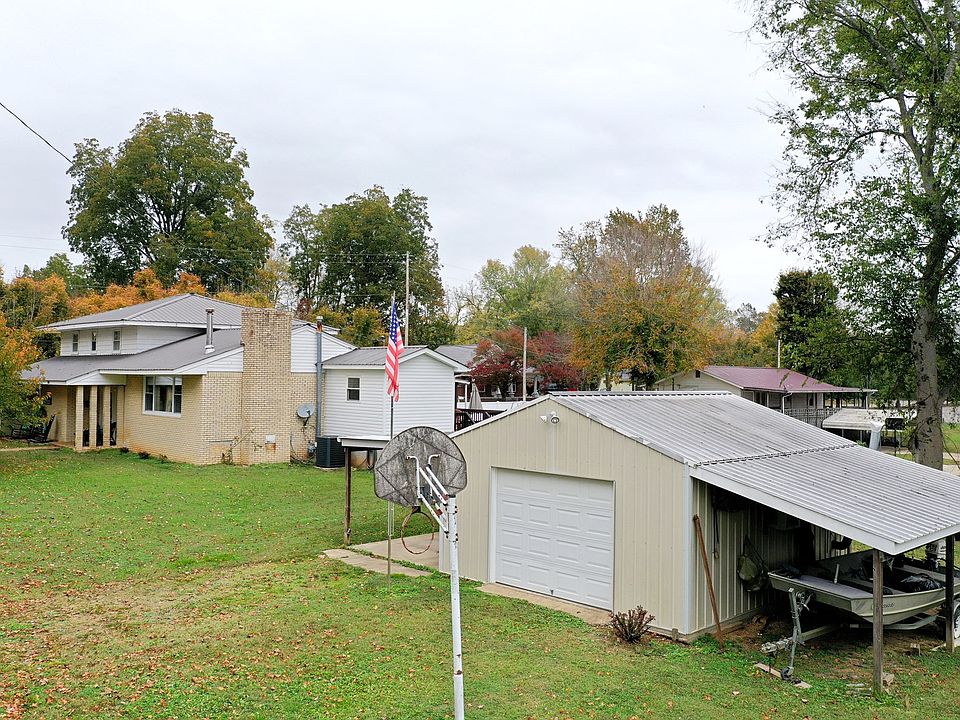 1st image of 382 Leeper St N