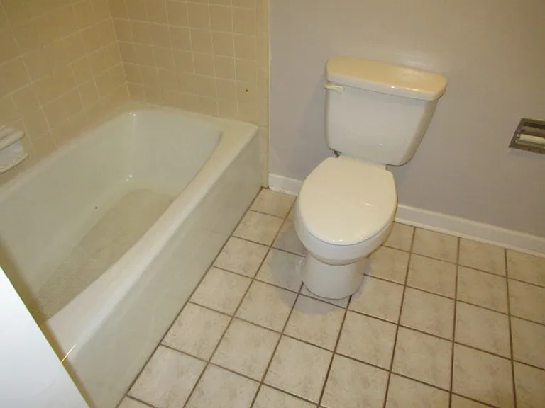 70 Gibson Dr — Photo 23