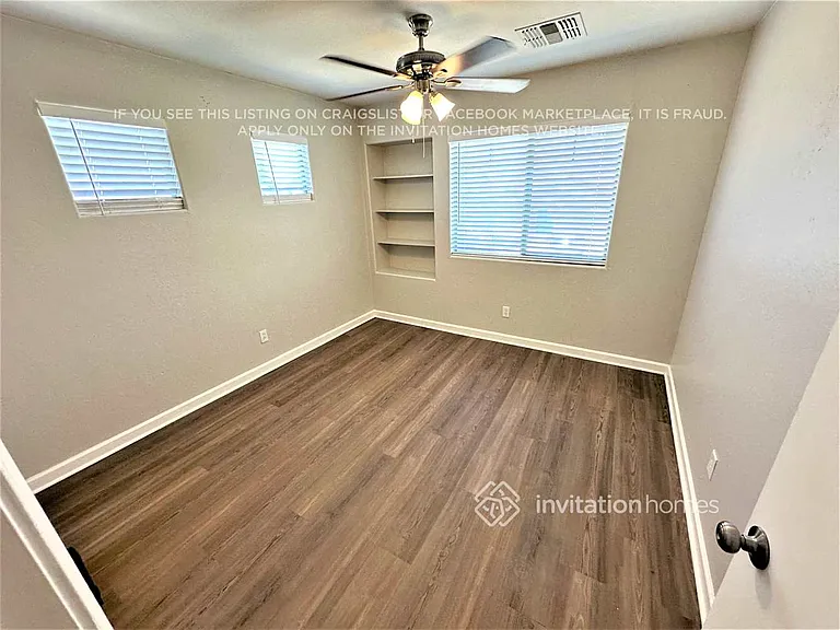 25541 W Pioneer St — Photo 9