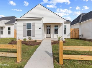 105 Grenadine Dr, Lafayette, LA 70506