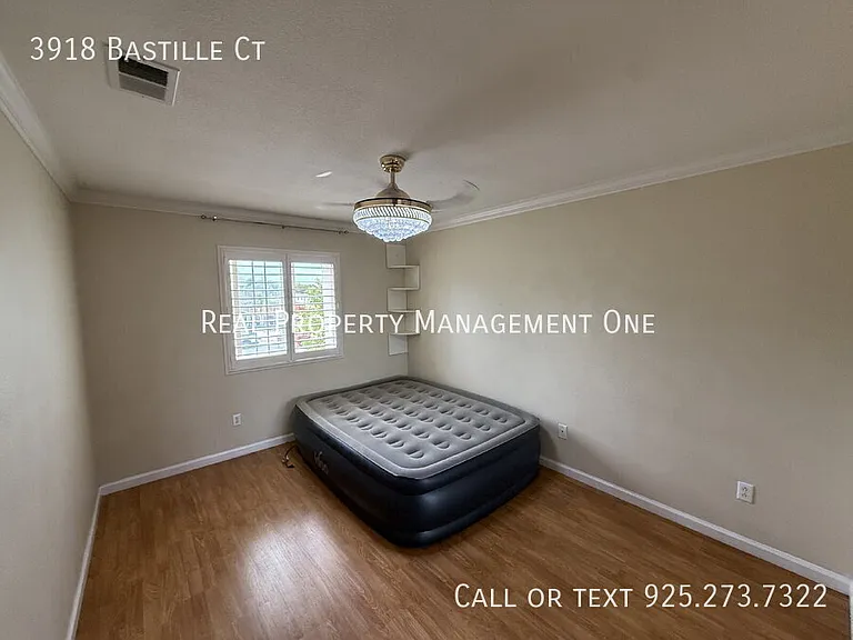 3918 Bastille Ct — Photo 27