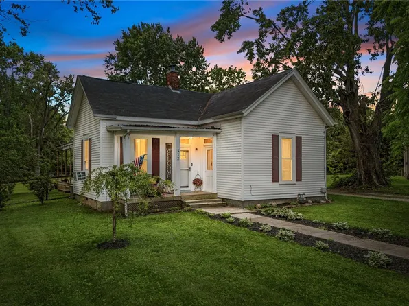 512 W Locust St, Wilmington, OH 45177