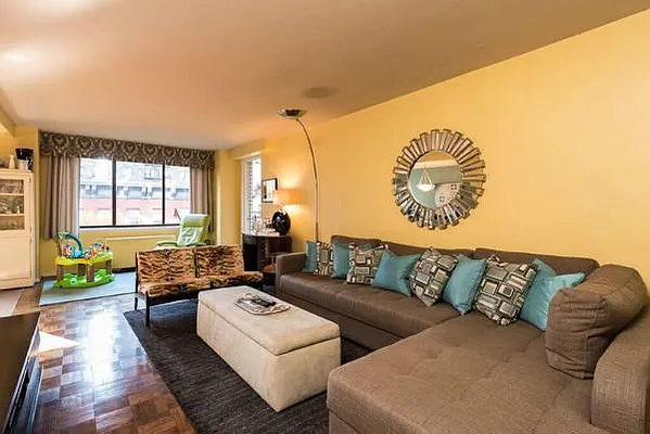 Sold by Gallery Real Estate Group, LLC | media 15