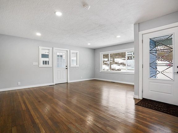 3rd image of 39703 Maysville Greendale Rd