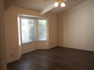 2042 E Fallbrook Ave, Fresno, CA