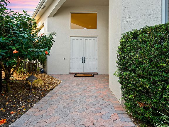 4th image of 17051 Grand Bay Drive