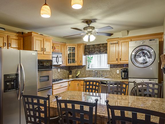 5th image of 920 Broadway APT 11
