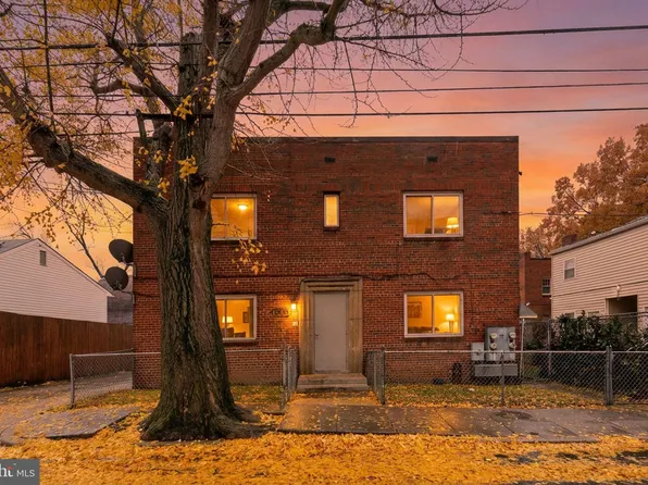 3207 11th Pl SE APT 3, Washington, DC 20032