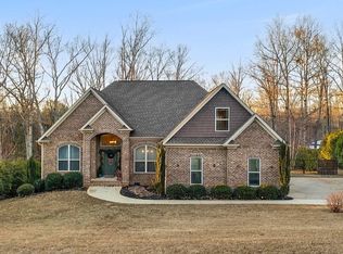 185 Victoria Dr, Inman, SC 29349