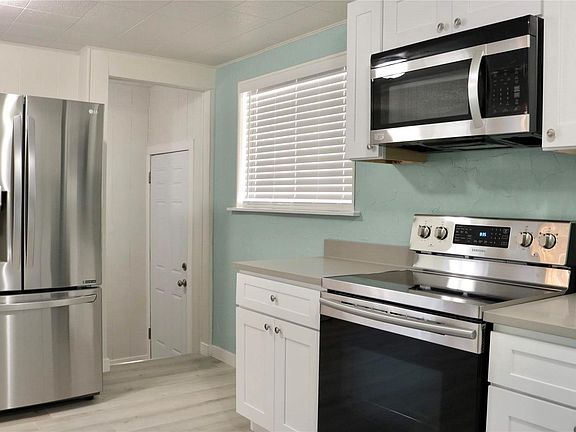 5th image of 4126 S Dale Ct