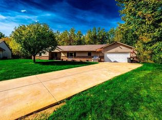 325 Madeline Ct, Pine City, MN 55063
